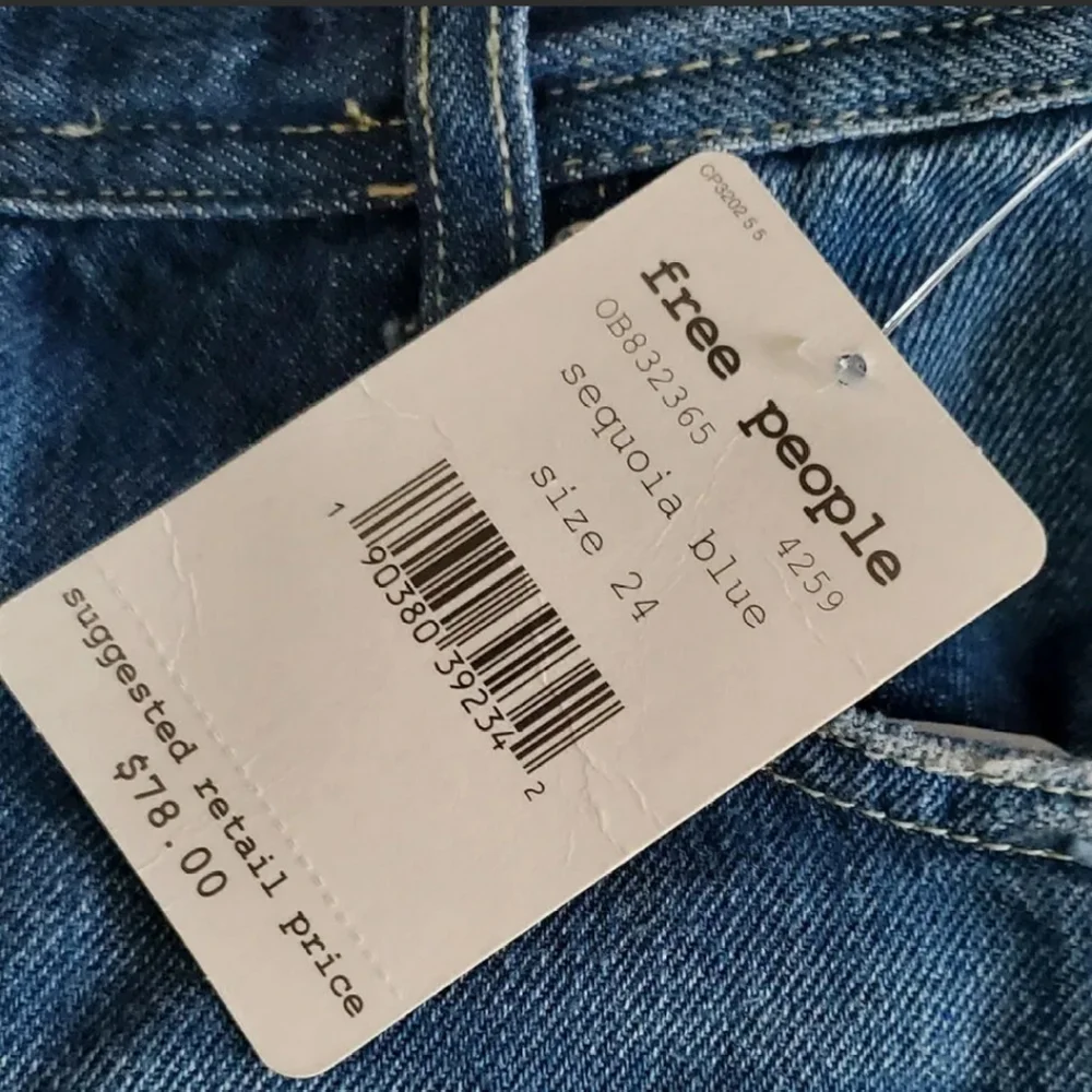 FREE PEOPLE Maggie Mid-Rise Straight-Leg Jeans Womens size 24 - Picture 5 of 5